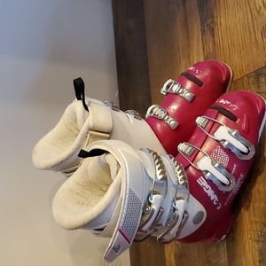 Lange, Starlett 60 ski boots, size 19.5, pink and white
